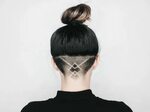 Downward overlapping triangles #undercutBob Undercut hairsty