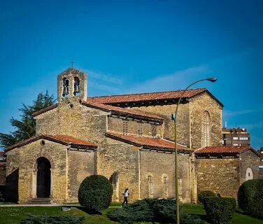 File:Iglesia de San Julián de los Prados, Oviedo.jpg - Wikim