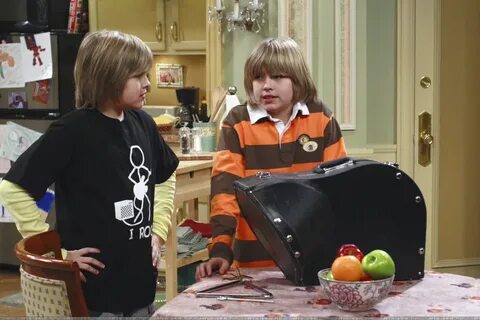 Picture of Cole & Dylan Sprouse in General Pictures - cole_d