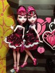Monster High Sweet 1600 Draculaura comparison pictures (do. 
