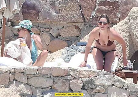Rumer Willis caught topless in Cabo San Lucas
