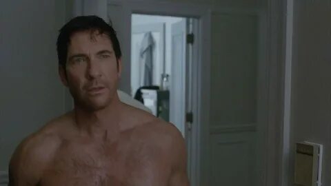 Dylan McDermott nella serie "American Horror Story" (1x01, 2