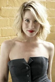 Christina Applegate Wallpapers Images Photos Pictures Backgr