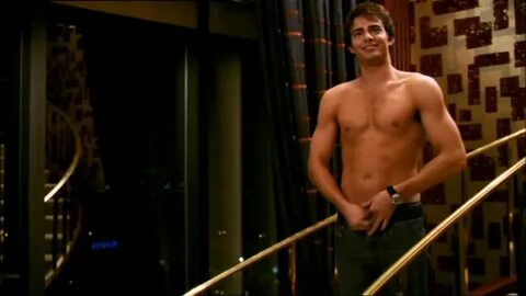 Jonathan Bennett Pictures in an Infinite Scroll - 8 Pictures