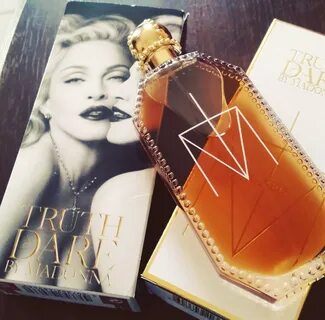 Truth or Dare by Madonna Naked Madonna аромат - аромат для ж