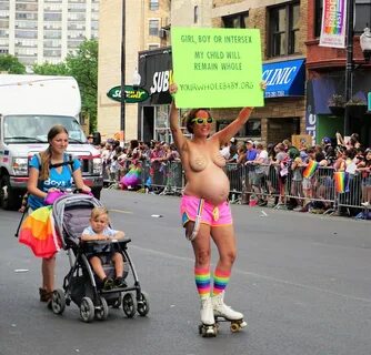 2017 Chicago Pride Parade - "Girl, boy or intersex, my chi. 