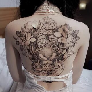 zihwa at Tattoodo Line tattoos, Fine line tattoos, Back tatt