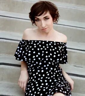 Headshots - Naomi Grossman