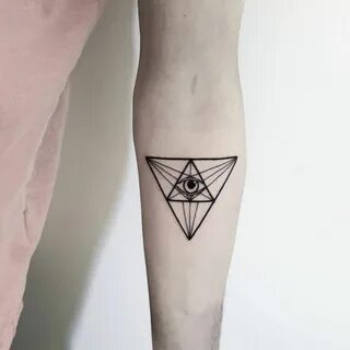23 Geometric Tattoos ideas Triangle tattoos, Eye tattoo, Geo
