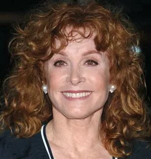 Stefanie Powers Net Worth 2022: Hidden Facts You Need To Kno