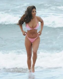 Kayleigh Morris On the beach in Cape Verde - Celebzz - Celeb