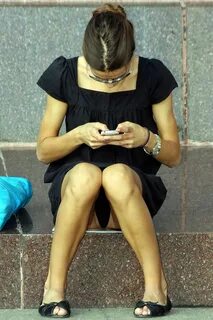 Сидячий апскирт девушек 63 фото.