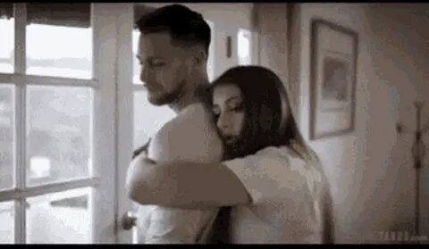 Tenor Gif Love Hug / The perfect love hug rose animated gif 