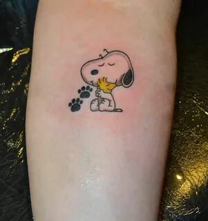 Pin by Nette Leone on Tattoos & Piercings Snoopy tattoo, Mat