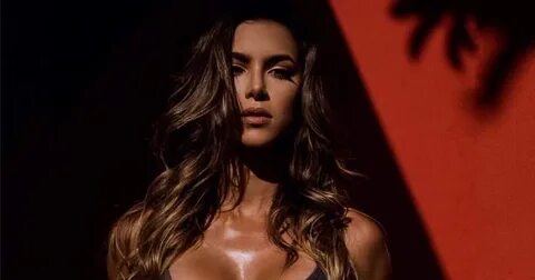 Anllela Sagra poses for Instagram - sporthot.grSporthot.in