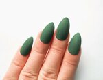 Зеленые матовые ногти (29 фото)