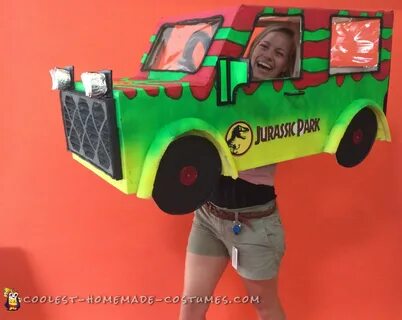 Contest-Winning Homemade Jurassic Park Jeep Costume