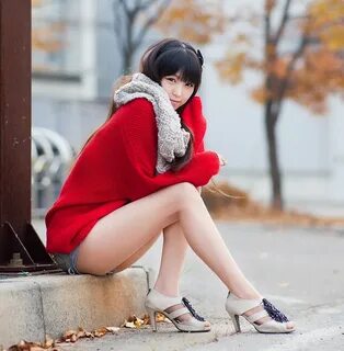 처자들의 자극적인 자세 