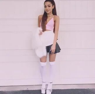 Chanel No. 2 Ariana grande in 2019 Gabriella demartino, Outf