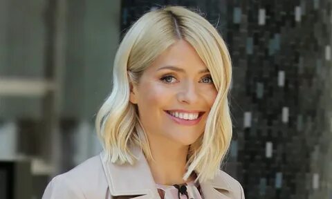 Holly Willoughby returns to This Morning in the most STUNNIN