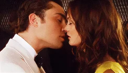 Chuck x blair GIF - Find on GIFER