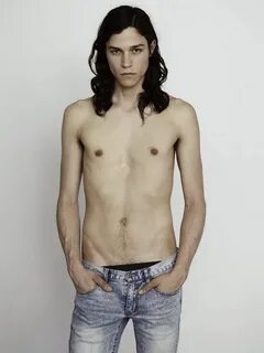 Male Model Universe: Miles McMillan - Model and Painter