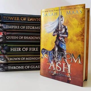 Kingdom of Ash (Throne of Glass) Hardcover - October 23, 201