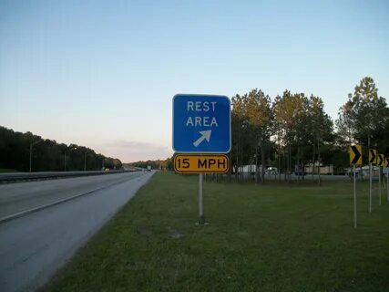 File:NB I-75 Rest Area; Gore Sign.JPG - Wikimedia Commons