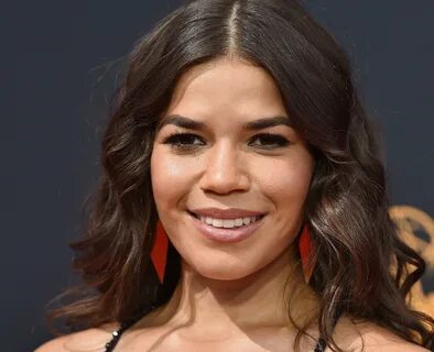 America Ferrera just completely changed her hair - and AHHH 
