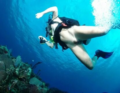 Diving Erotica - 66 photos