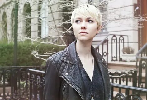Picture of Valorie Curry