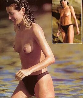 Carrie-Anne Moss Nude Photo Collection - Fappenist