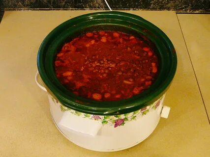 File:Crock pot of chili.jpg - Wikimedia Commons