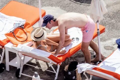 Pippa Middleton - In a bikini on holiday in Positano-25 GotC
