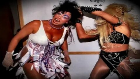 Luna Vachon vs. Sherri Martel: The Woman of the 90s - The Ov