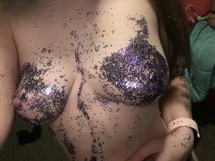 Glitter Tits