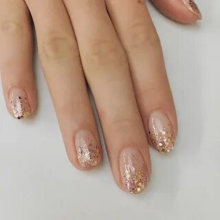 Looking for nail art ideas? Try a rose gold glitter ombre! H