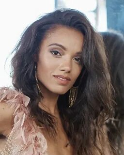 Maisie Richardson-Sellers Maisie richardson sellers, Maisie 