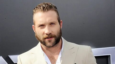 Jai Courtney Biography, Age, Parents, Siblings, Wiki, Salary