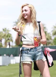 25+ Peyton List Hottest Pictures In Bikini & Shorts Images