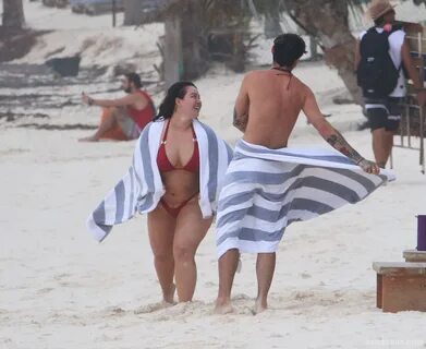 Leaked Chiquis Riviera Paparazzi Big Ass Bikini Photos