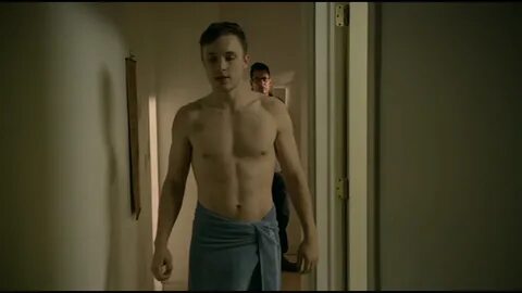 The Stars Come Out To Play: William Moseley - Shirtless in "