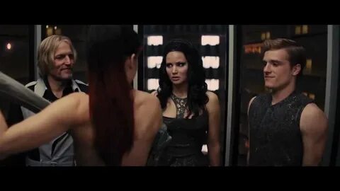 Hunger Games: Catching Fire - Johanna Elevator Striptease - 