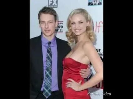 Happy Anniversary Fiona Gubelmann And Alex Weed! - YouTube