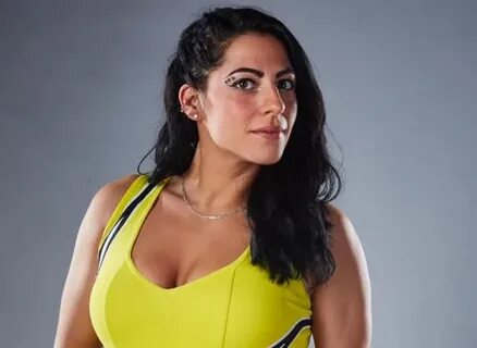 KC Spinelli - Online World of Wrestling