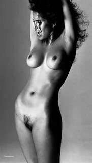 Padma Lakshmi Nude Photo Collection. 
