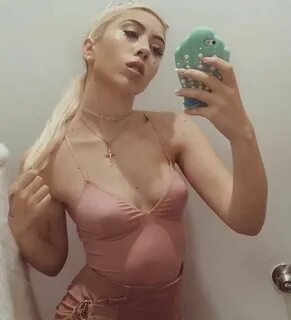 Kali Uchis - Nuded Photo