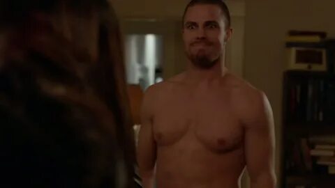 Shirtless Men On The Blog: Stephen Amell Shirtless