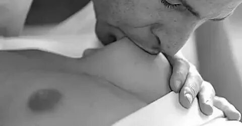 Поцелуй женской груди фото - Perepehonchik.online