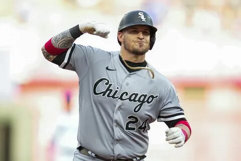 Who Faltered First? Chicago White Sox Prevail, 10-7 - South 